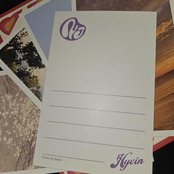 Kids Colorful Postcard Set - Picture 2 of 3